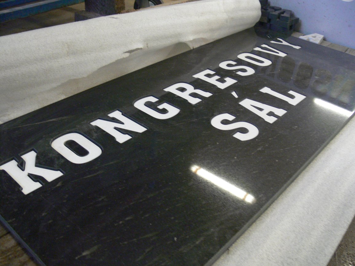 Napis kongresovy sal